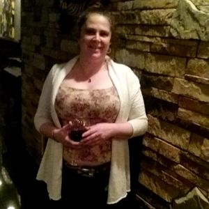 Meet your Posher, Dana